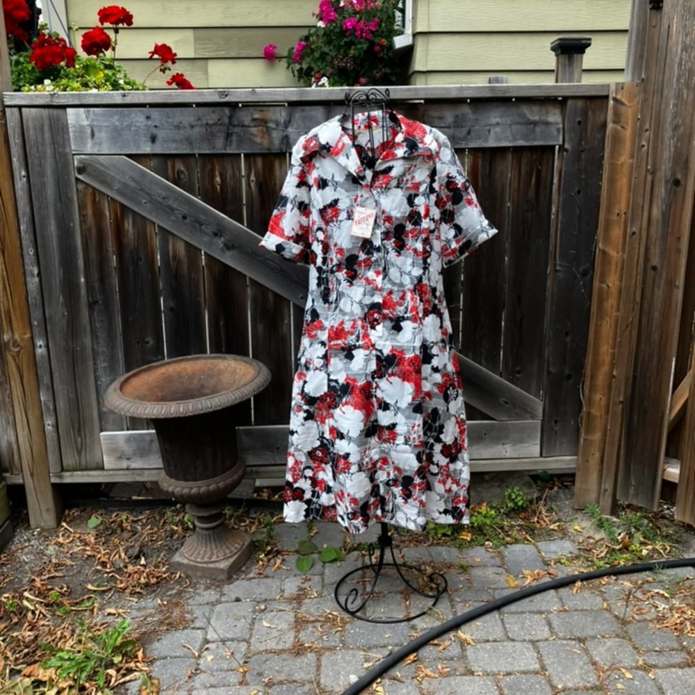 Floral Midi Dress - Red and Black